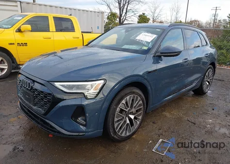 2024 Audi Q8 E-Tron Prestige Quattro z USA, uszkodzony, nr VIN WA16AAGE0RB051489